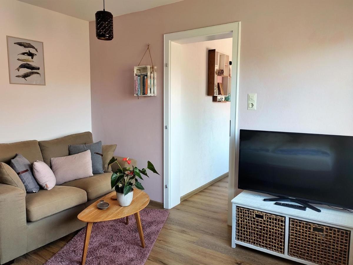Ferienwohnung Alte Schule Ruhwarden Exteriör bild