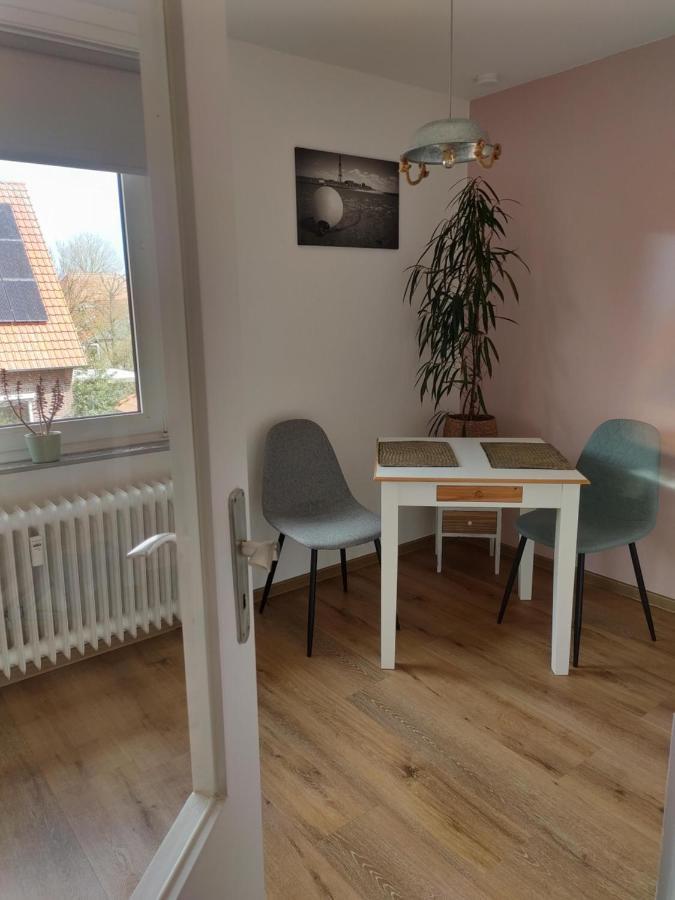 Ferienwohnung Alte Schule Ruhwarden Exteriör bild